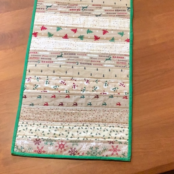 Festive Christmas Quilted Table Runner. - Picture 3 of 4